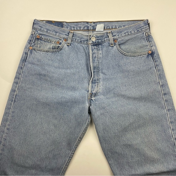 Vintage Levi’s 501 High Waist Waist fit Jeans - Picture 2 of 3